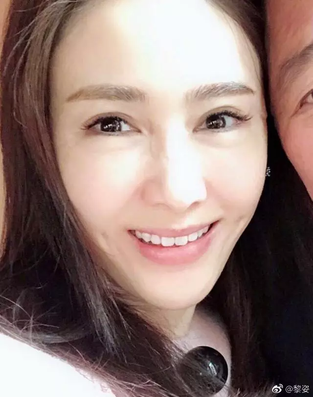51歲的周慧敏嫩得發光?47歲的黎姿也少女感爆棚啊!