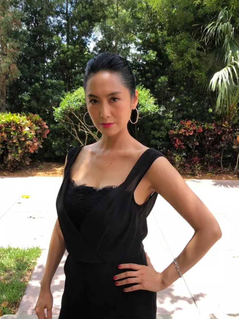 【朱茵身材大崩壞!】90年代女神胸部大突出,整大反而太過頭了!? 網友:完全接受不到她這個樣!!!