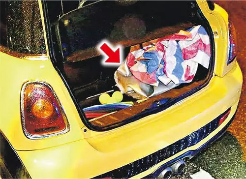 一氧毒氣藏瑜伽球殺妻女 大馬籍副教授受審