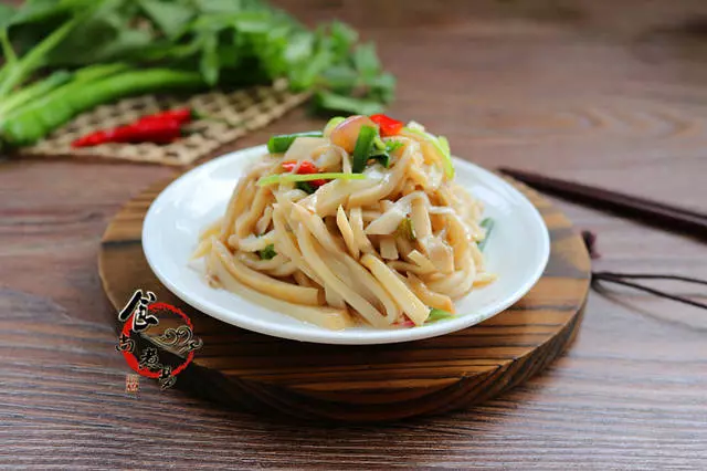這個食材,口感比肉還好吃,營養高低脂肪,常吃降糖安神助睡眠!