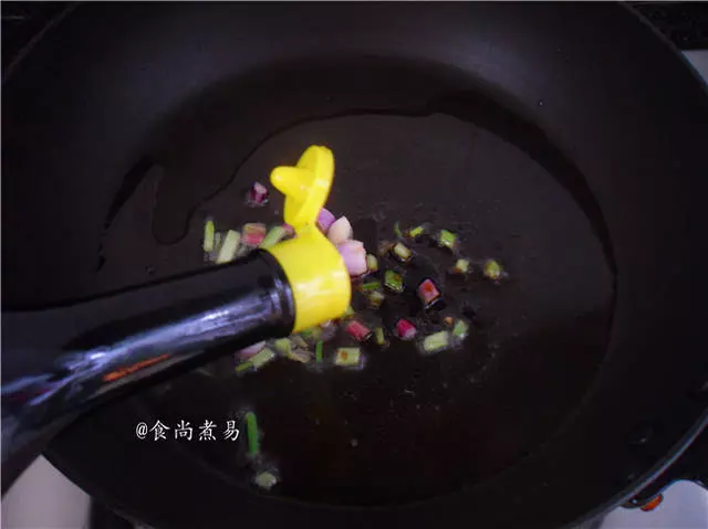 這個食材,口感比肉還好吃,營養高低脂肪,常吃降糖安神助睡眠!