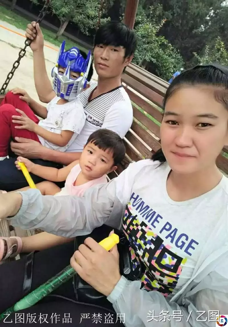 午睡奶奶開了一下空調,美貌小女孩變成紗布人,打工父母傷心欲絕