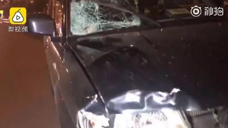 車禍奪命!肇事駕駛燃菸跪地1小時 低頭懺悔不發一語