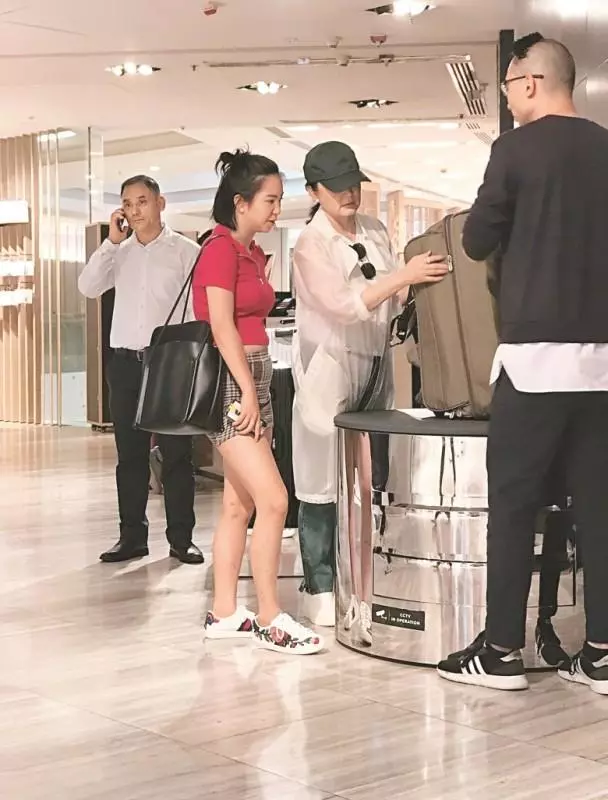 林青霞細女近照曝光!曾被說丑的她,如今仿佛「第二個林青霞」,太正點!