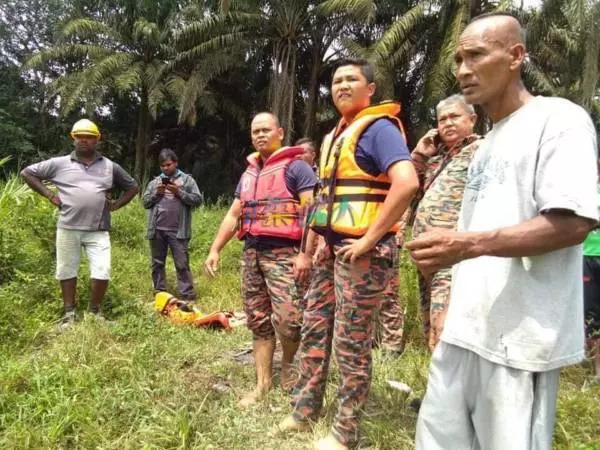 獨自在湖泊捕魚青年失足溺斃