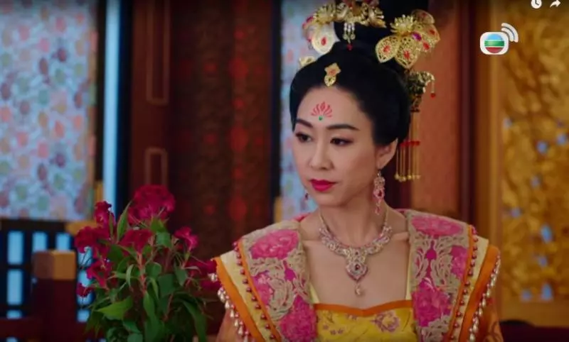 【網友大讚: 阿佘奸到出汁!】《延禧》佘詩曼KO這3位TVB視後,奪得「嫻妃」一角!