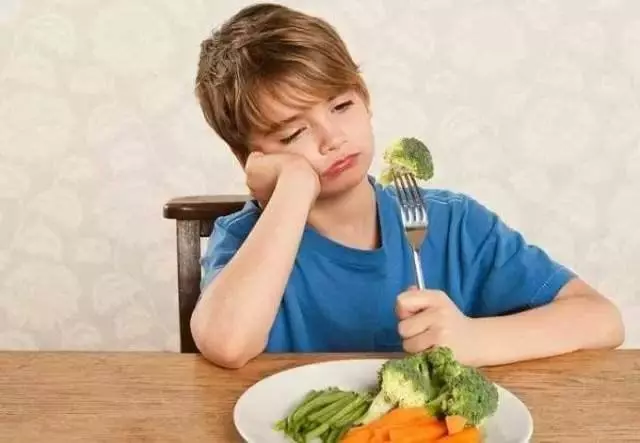 十男九濕,男人為何濕氣重?做到3點排濕氣,一身清爽百病消