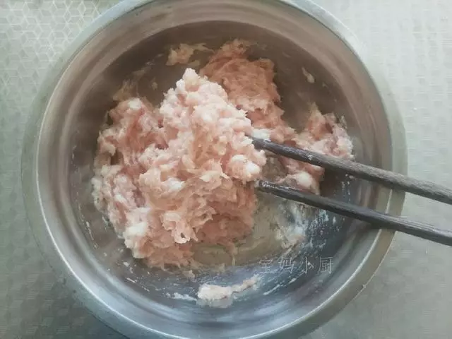 5塊錢的茄子做了茄盒,一上桌就被吃光了,簡單易學,非常好吃