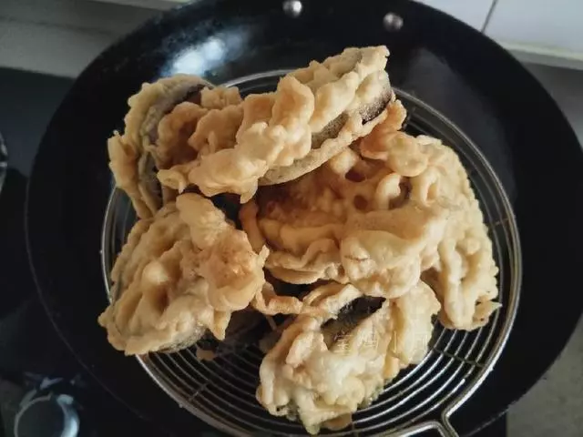 5塊錢的茄子做了茄盒,一上桌就被吃光了,簡單易學,非常好吃