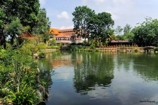 ◤大馬竟然有"黑沙灘"!◢ 彭亨關丹原來可以這樣玩!上山下海★還有水上樂園統統都在這個小城市!趕快約一約去玩啦