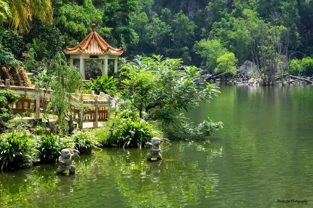 ◤大馬竟然有"黑沙灘"!◢ 彭亨關丹原來可以這樣玩!上山下海★還有水上樂園統統都在這個小城市!趕快約一約去玩啦