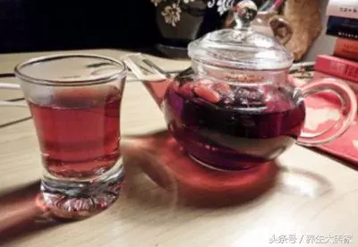 肝不好,臉先知,做好「4個字」,喝好「3杯水」,肝會慢慢變好