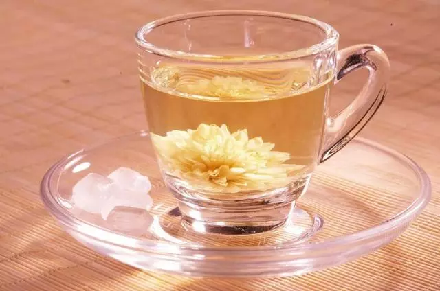 11點後睡的人,白開水裡一定要加一點它!肝越來越好!