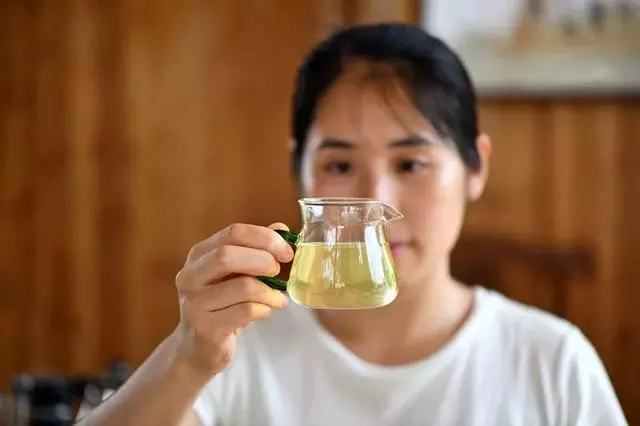 這種葉子用得好,勝過冬蟲夏草!家家都有,可惜知道的人太少……