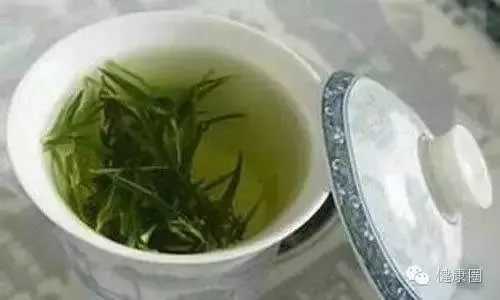 這種葉子用得好,勝過冬蟲夏草!家家都有,可惜知道的人太少……