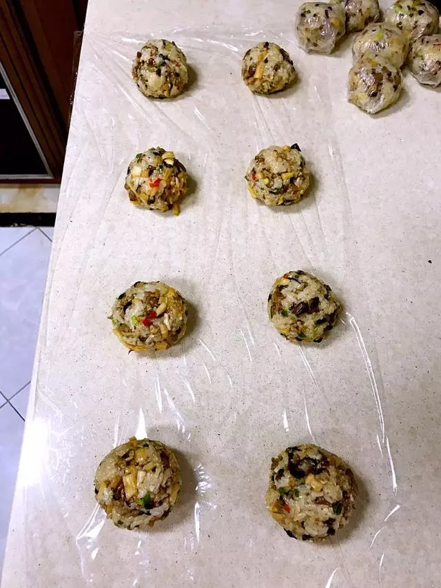 愛吃糯米雞飯的要收藏,學會這種糯米雞飯做法,3斤糯米都不夠吃!