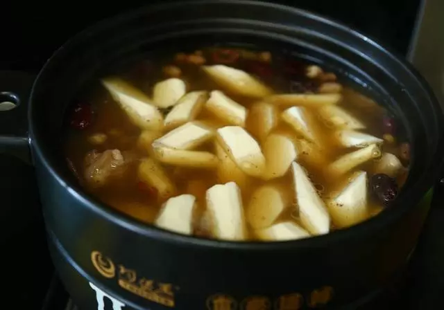 這是一碗長壽湯,「3+3+3」秘方,養心補血益氣,秋天要多喝