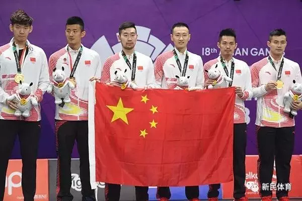 都在調侃林丹「躺贏」,卻不知場邊他的存在有多大的意義!