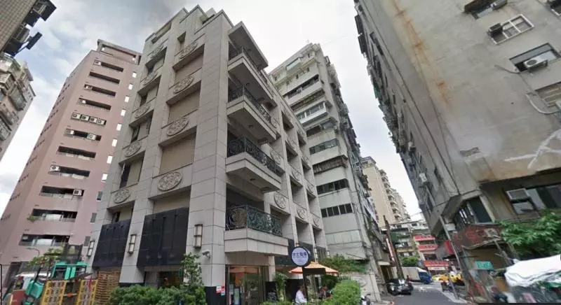 學姐住這!柯P幕僚黃瀞瑩「三重豪華宅」被挖出,要價千萬「比市長家更厲害」!