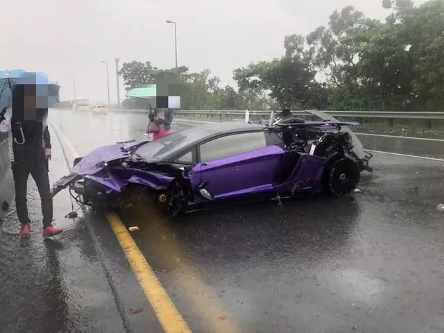全球限量500台!超稀有「4000萬藍寶堅尼」雨中打滑撞爛...網友嚇傻:看到重點了