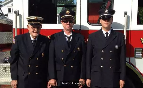 30張「內心最深處會被觸碰到」的超創意暖心家庭照。