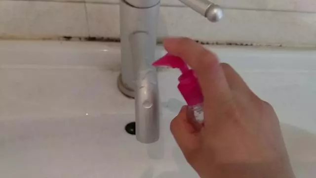 生薑和小蘇打加一起泡水裡,作用可厲害了,可惜知道的人還不夠多
