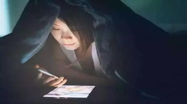 你床頭的這些東西,正「偷走」你的健康!很多人都不知道,快拿走