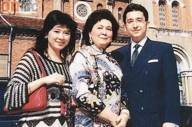 曾與堂弟相戀產子,何鴻燊妹妹的一生比電視劇還精彩!
