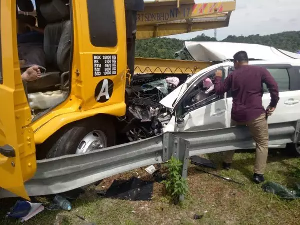 恐怖車禍!羅釐4車連環撞奪4命