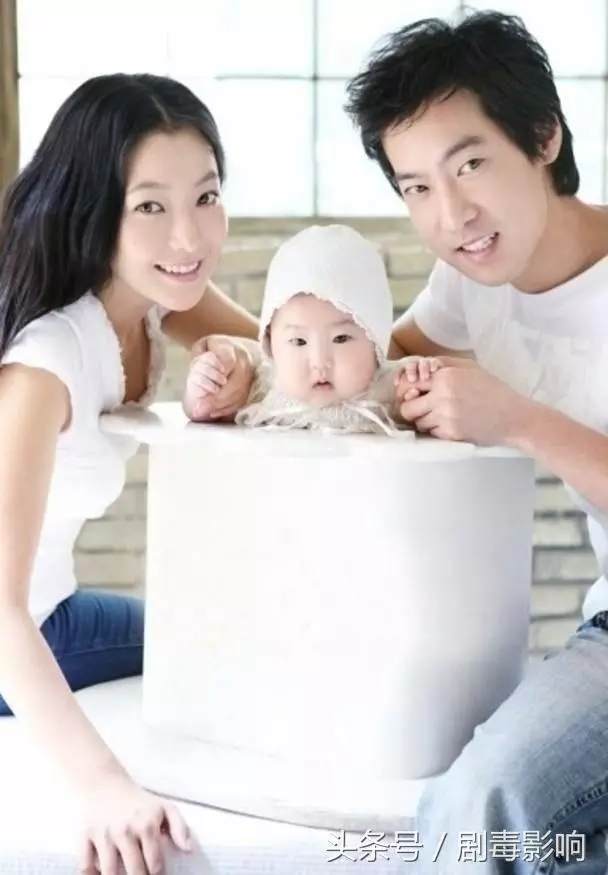 金喜善女兒9歲照曝光,昔日「醜小鴨」出落成靈氣可愛小美女!