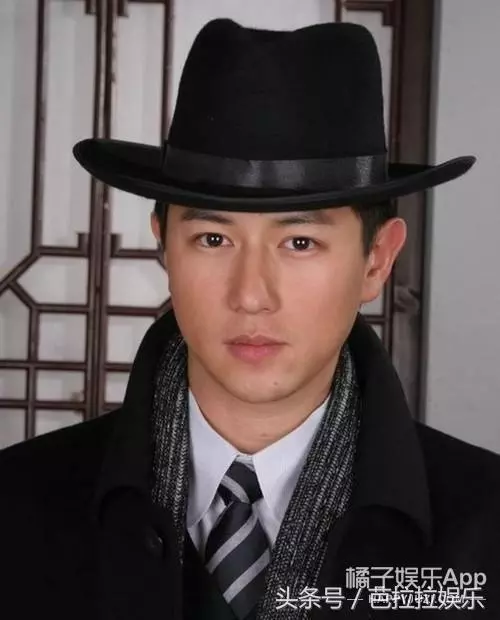 還記得「學警系列」中的李伯翹嗎?他現在的樣子你還認識嗎?