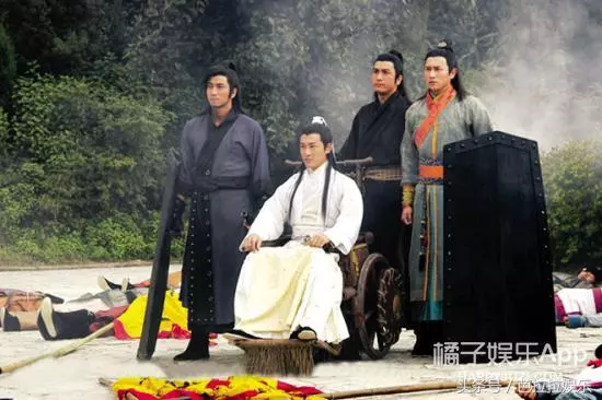 還記得「學警系列」中的李伯翹嗎?他現在的樣子你還認識嗎?