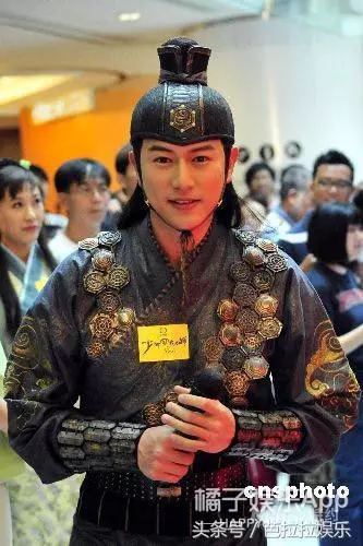 還記得「學警系列」中的李伯翹嗎?他現在的樣子你還認識嗎?