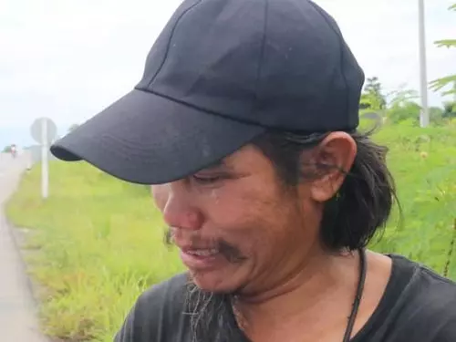 深情男替已故女友圓夢 帶骨灰徒步1541公里