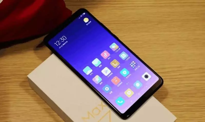 榮耀8X確定9月5日發布,處理器用高通,小米Max3首當其衝!