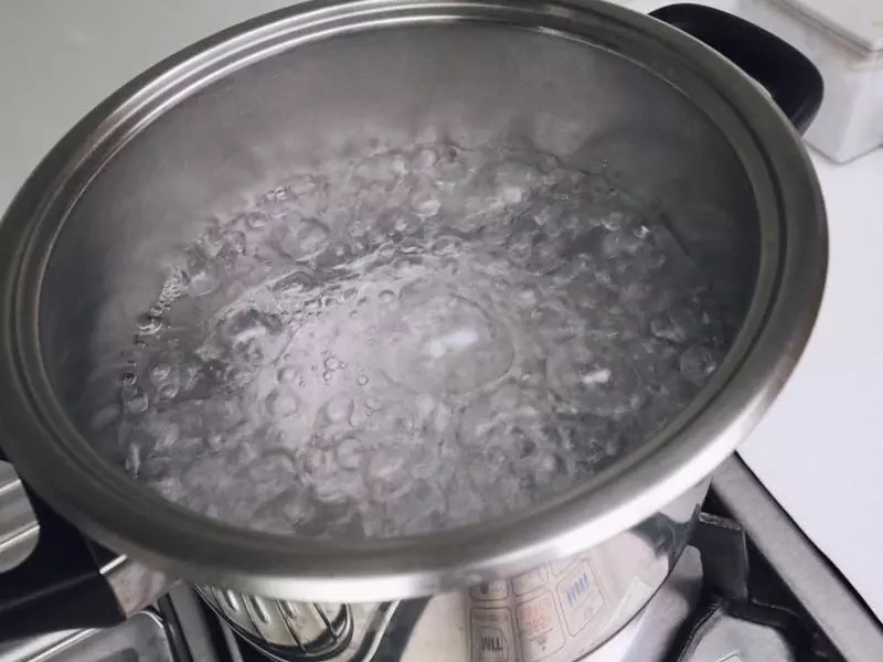 原來雞蛋醬煮最好吃! 教你煮【日式溏心蛋】❤方法超簡單! 大人小孩都搶著吃~