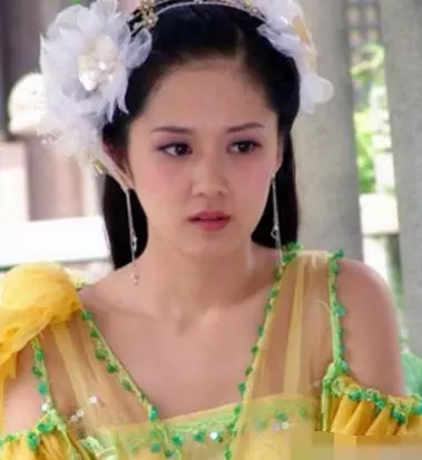 古裝劇中穿薄紗的美人, 當年覺著驚豔, 現在卻覺著很奇葩!