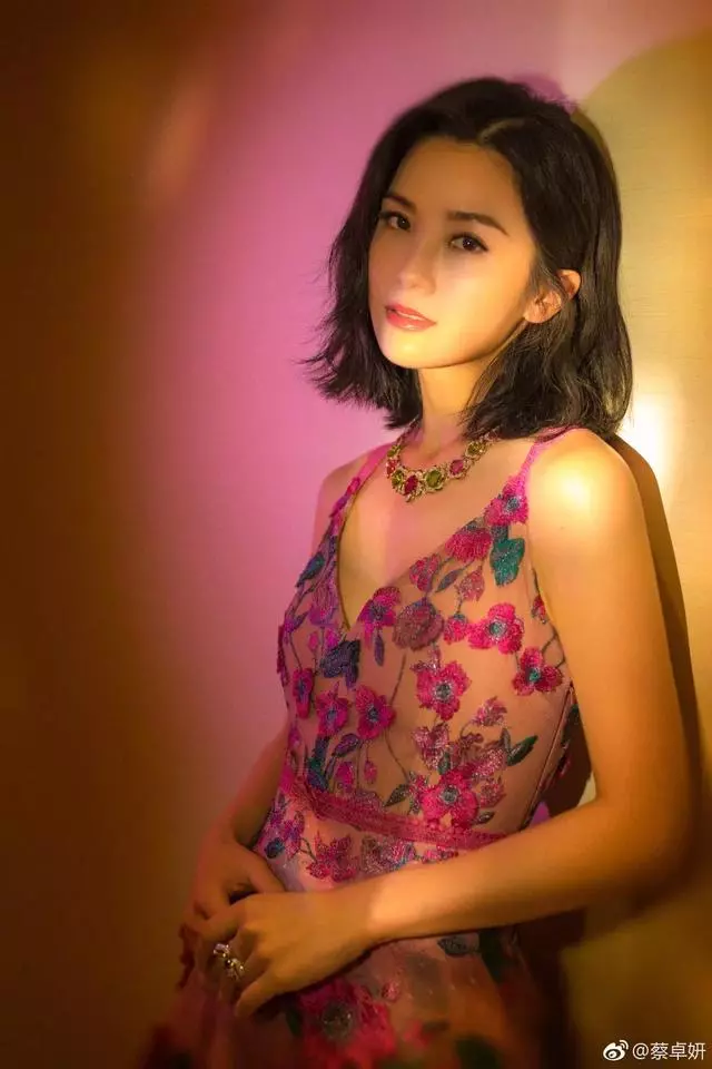 光速打臉!上午傳結婚下午就否認,所以這段豪門戀情是怎麼來的?