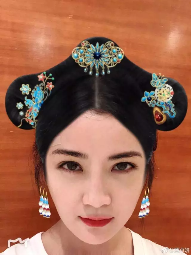 光速打臉!上午傳結婚下午就否認,所以這段豪門戀情是怎麼來的?