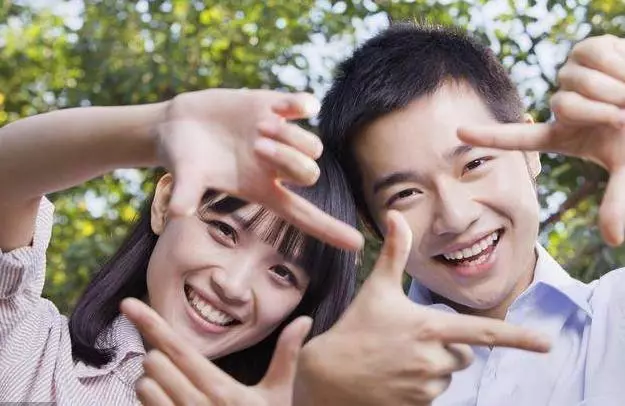 婆婆給28萬8彩禮,看到小姑子手機里一張照片,彩禮我一分不要了
