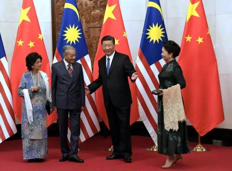 不只打臉新加坡,馬哈迪連中國的合作項目也取消了