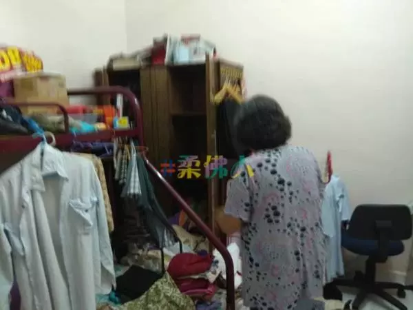 凌晨上廁所與小偷打照面 老夫婦驚覺住家進賊