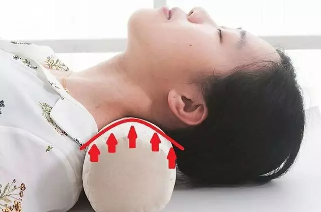 「墊枕法」,是一種有效的頸椎自助療法
