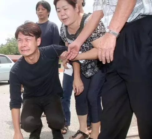 前妻乳癌逝世3年後, 蔡河立再娶生子!