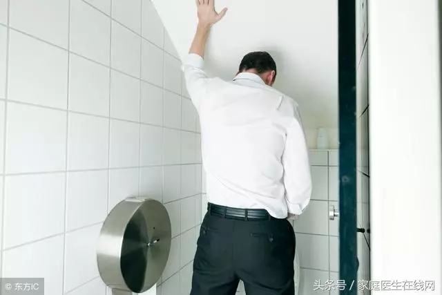 為什麼男性小便後會抖一抖?這2個原因讓我恍然大悟