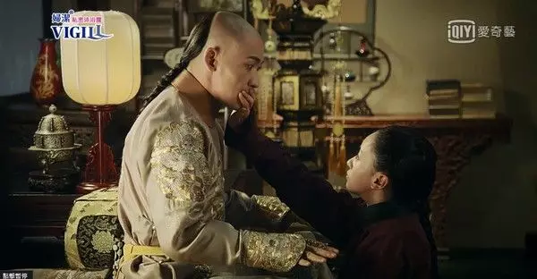 【《延禧攻略》超甜NG畫面曝光!】聶遠「判斷錯誤」下秒直接親上吳謹言的嘴!網友:皇上你是故意的吧?