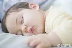 寶寶晚上總是頻繁吃夜奶,是吃不飽嗎,應該怎麼辦?