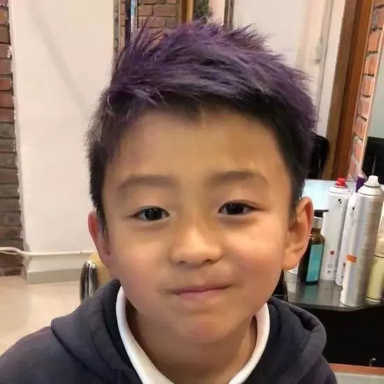 張柏芝坐不住了!看見謝霆鋒幸福滿滿,她發了一張照片惹爭議