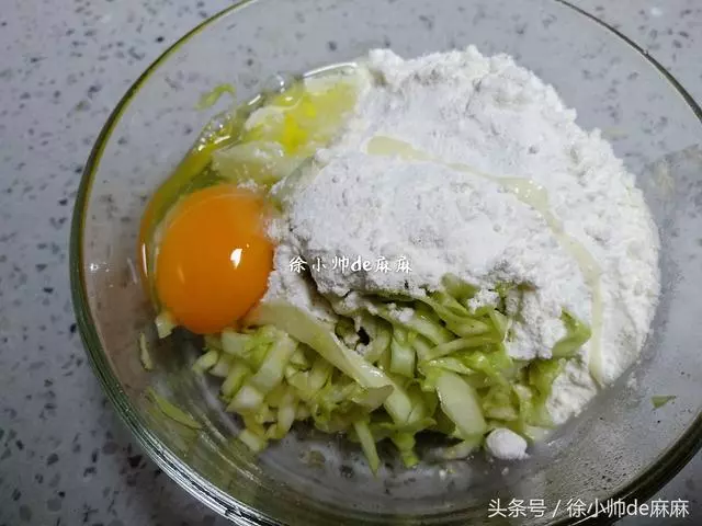 愛吃高麗菜的要收藏,學會這種特色做法,不吃撐都停不下嘴,太香了!