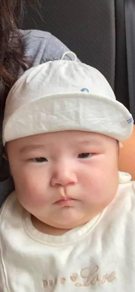好Leon啊!51歲天王黎明愛女正面首曝光!簡直和爸爸餅印一樣啊!